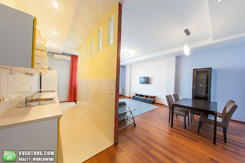 Sell 2-room apartment. Киев,  Щорса — photo 1