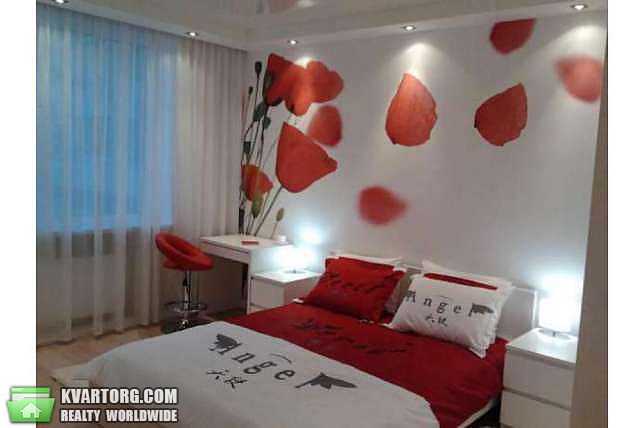Rent out 2-room apartment. Днепропетровск, Проспект Поля — photo 1
