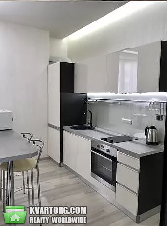 Rent out 2-room apartment. Киев,  Жилянская — photo 5