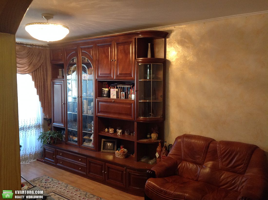 Sell 3-room apartment. Днепропетровск, Гули Королевой — photo 1