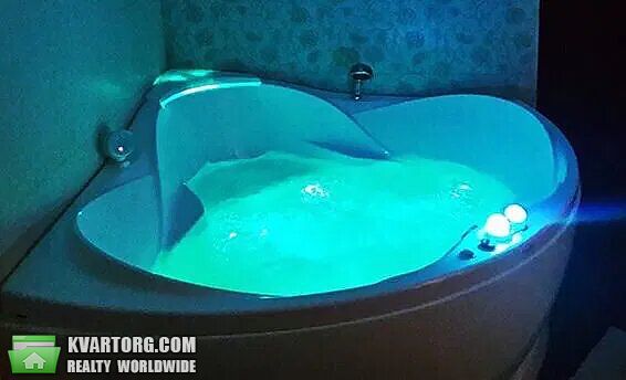 Rent out 3-room apartment. Киев,  Щорса — photo 5
