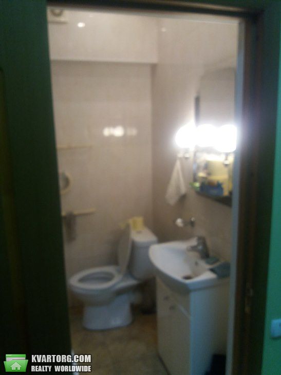 Rent out shop. Киев,  Овручская — photo 6