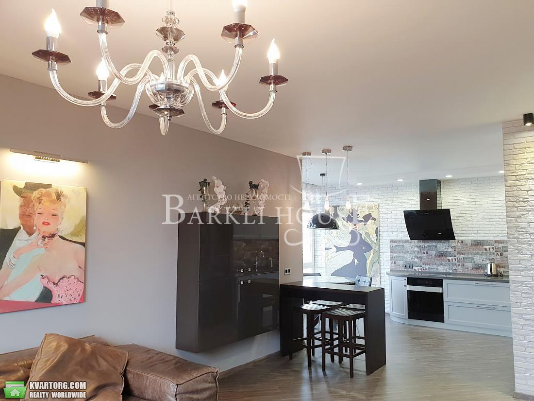 Rent out 2-room apartment. Киев, Сикорского — photo 3