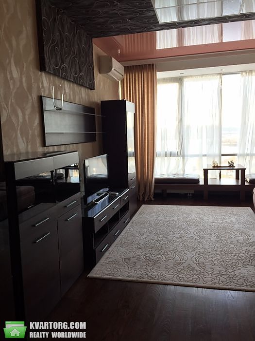 Rent out 2-room apartment. Киев,  Днепровская наб — photo 4