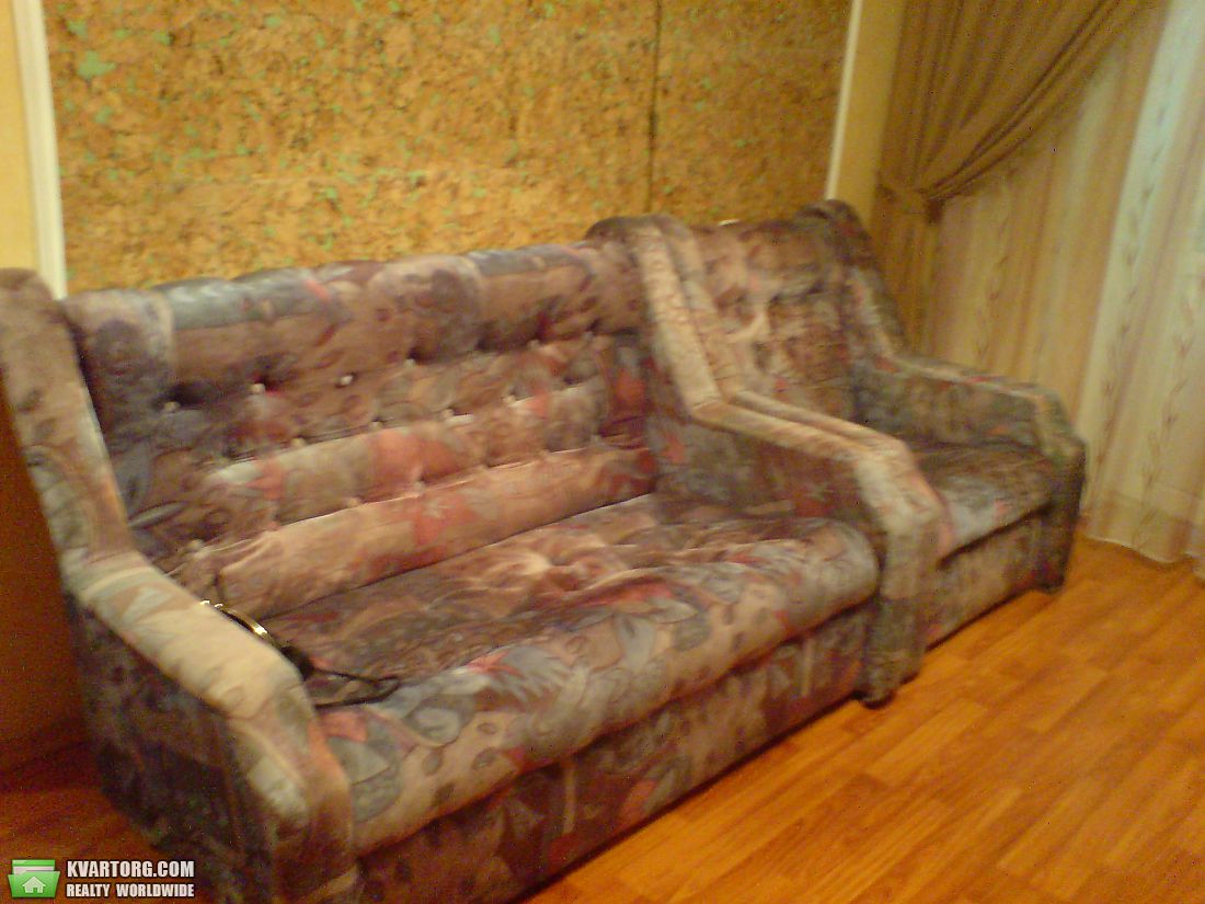 Rent out 1-room apartment. Киев,  Дубровицкая — photo 4