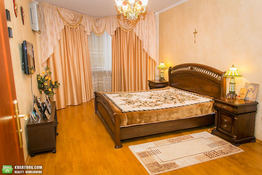 Sell 4-room apartment. Киев, Срибнокильская — photo 5