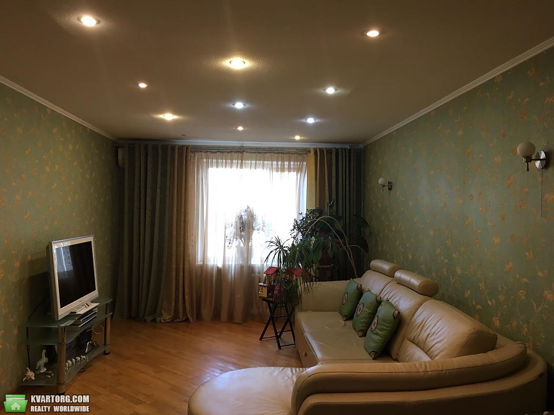 Sell 3-room apartment. Киев,  Григоренко пр — photo 1