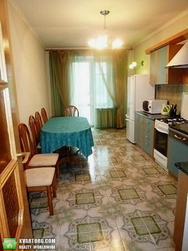 Rent out 3-room apartment. Киев,  Константиновская — photo 3
