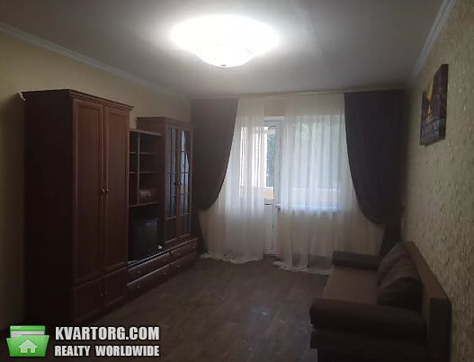 Rent out 1-room apartment. Киев,  Тростянецкая — photo 1
