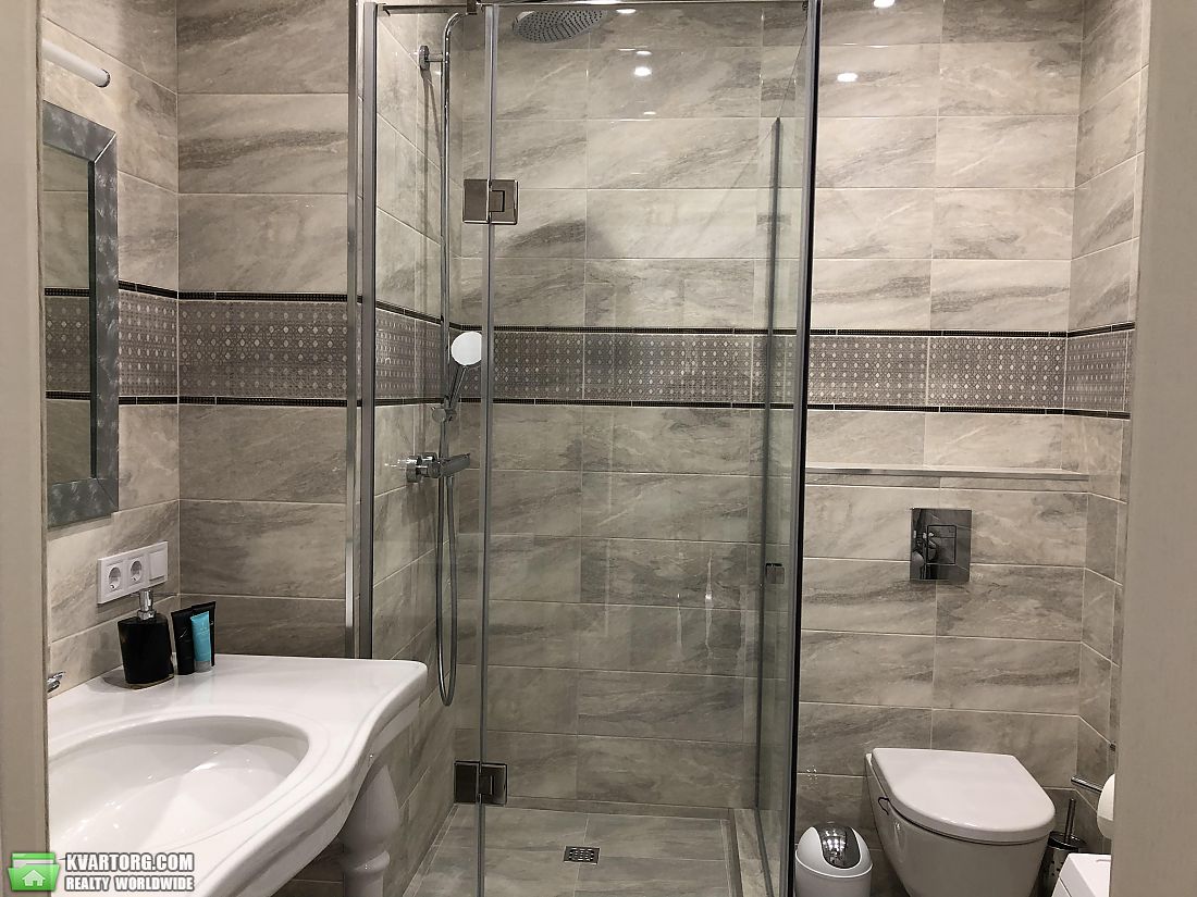 Rent out 2-room apartment. Киев,  Вильямса — photo 4