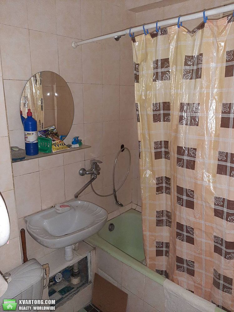 Rent out 2-room apartment. Киев,  Курнатовского — photo 7