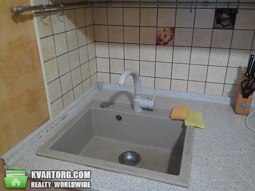 Rent out 1-room apartment. Киев, Комарова — photo 3