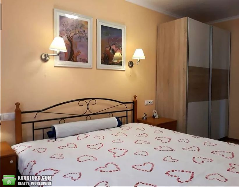 Rent out 2-room apartment. Киев, Раисы Окипной — photo 9