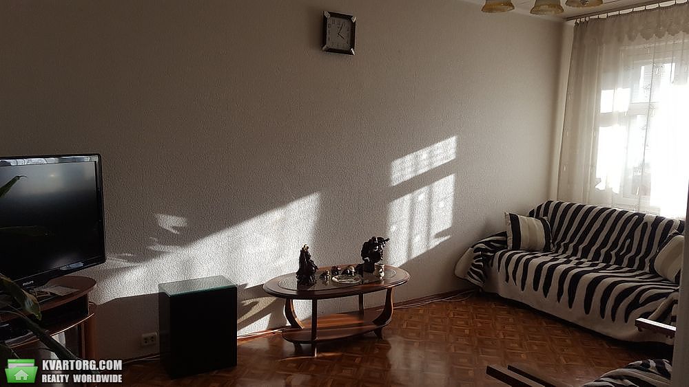 Sell 3-room apartment. Киев,  Свободы пр — photo 2