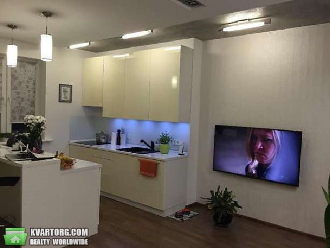 Sell 1-room apartment. Киев,  Львовская — photo 1