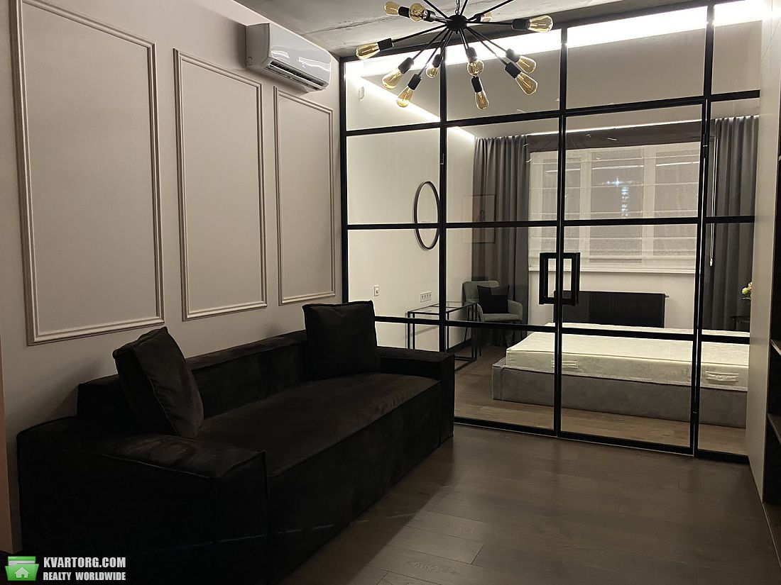 Rent out 1-room apartment. Киев,  Мельникова — photo 2