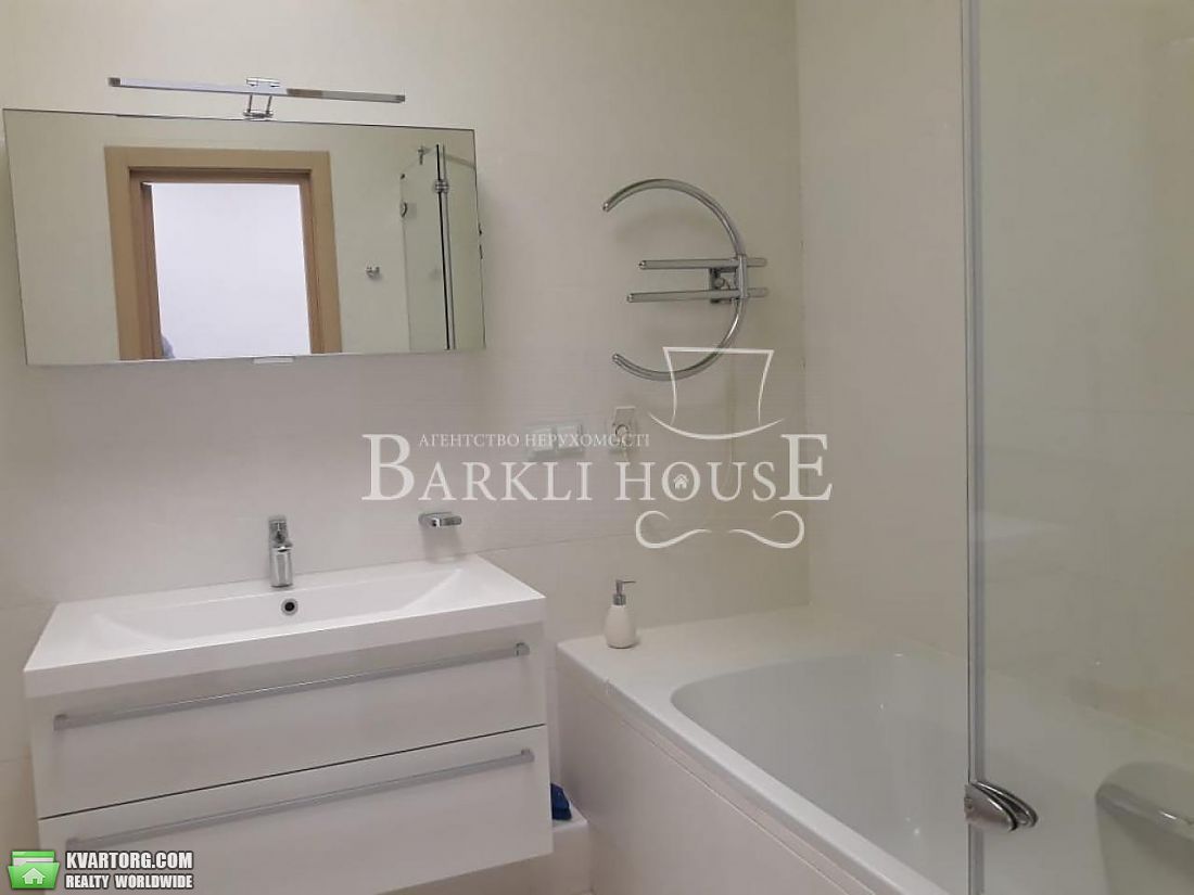 Rent out 4-room apartment. Киев,  Щекавицкая — photo 10