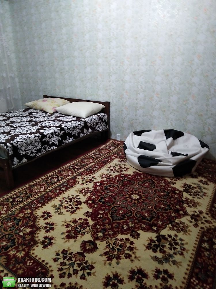 Rent out 2-room apartment. Киев, РАДУНСКАЯ — photo 3