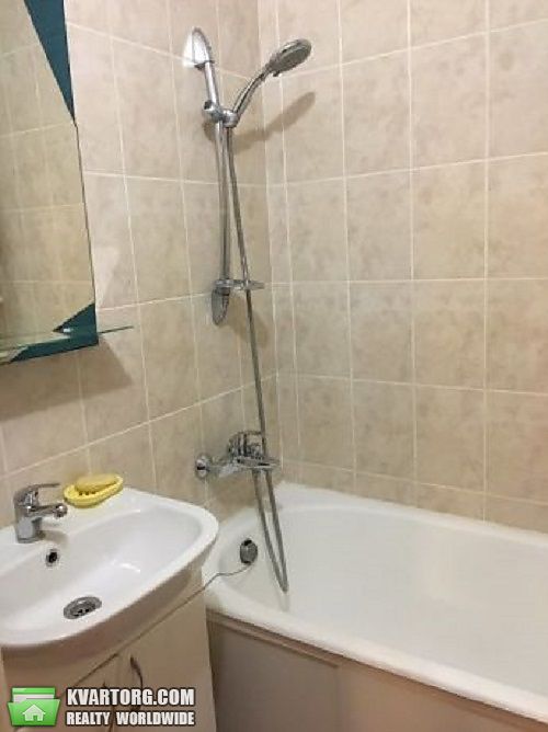 Sell 2-room apartment. Киев, Радунская ул. — photo 8