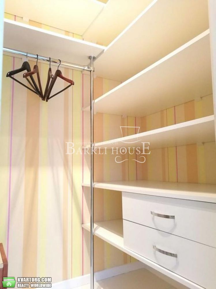 Rent out 4-room apartment. Киев,  Вышгородская — photo 10