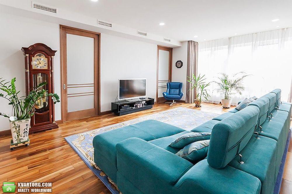 Rent out 4-room apartment. Киев,  Институтская — photo 8
