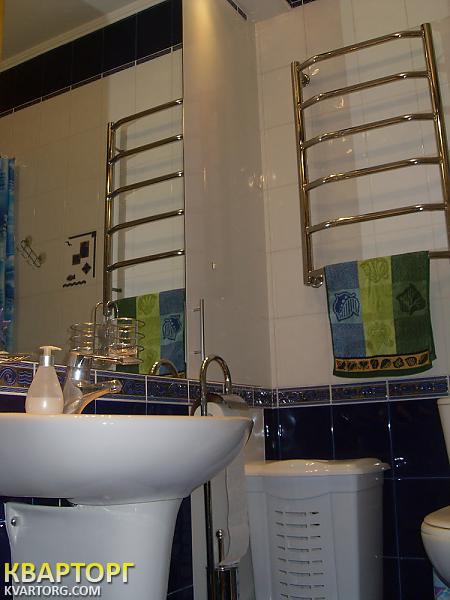 Rent out 1-room apartment. Киев,  метро "Героев Днепра" — photo 7