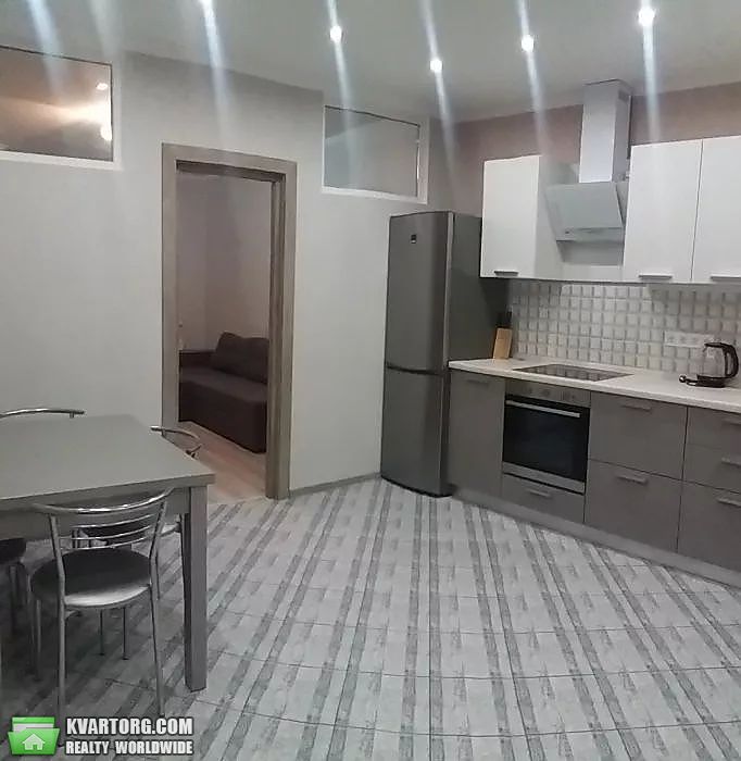 Rent out 3-room apartment. Киев,  Лебедева-Кумача — photo 1