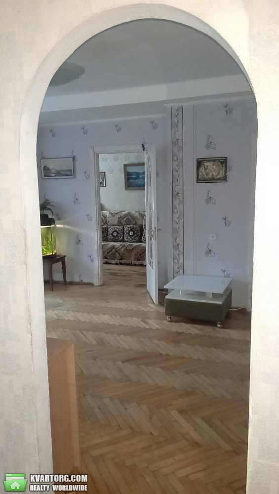 Sell 3-room apartment. Киев,  Владимирская — photo 1