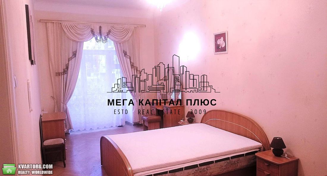 Rent out 2-room apartment. Киев,  Хрещатик — photo 1
