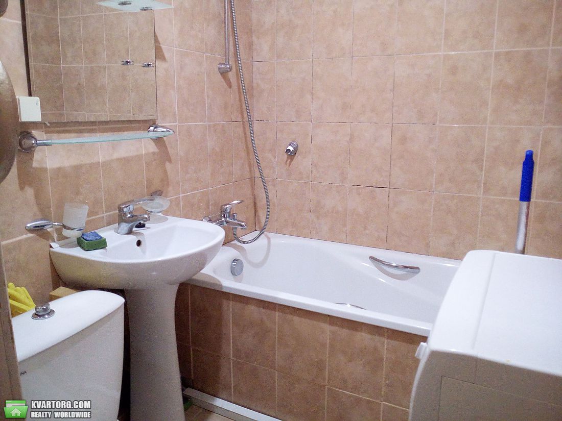 Sell 1-room apartment. Киев,  Дегтяревская — photo 5