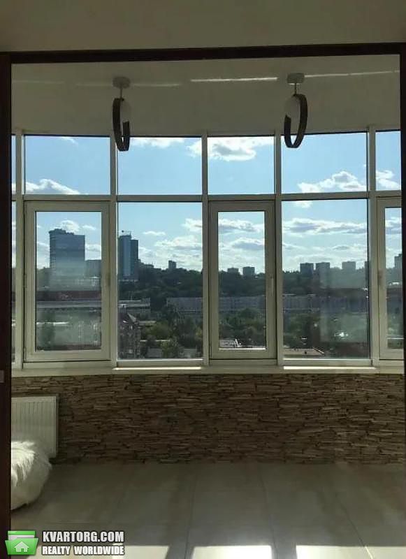 Rent out 3-room apartment. Киев,  Антоновича — photo 7