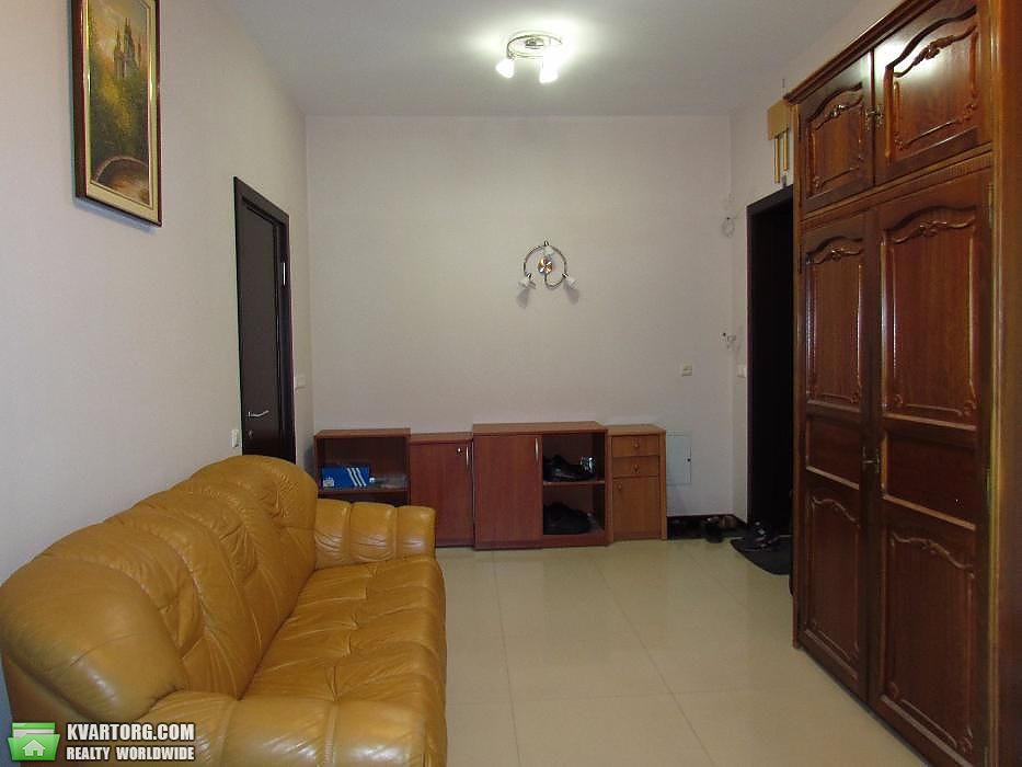 Sell 2-room apartment. Киев,  Гончара — photo 3