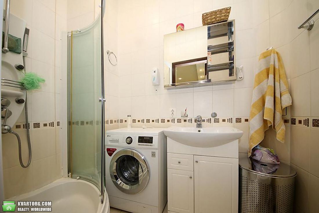 Rent out 2-room apartment. Киев,  Саксаганского — photo 6