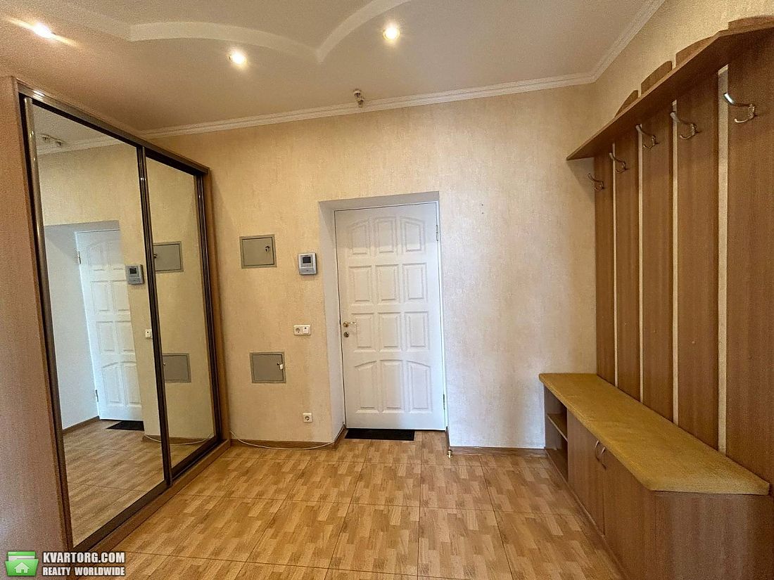 Rent out 2-room apartment. Киев,  Черновола — photo 5
