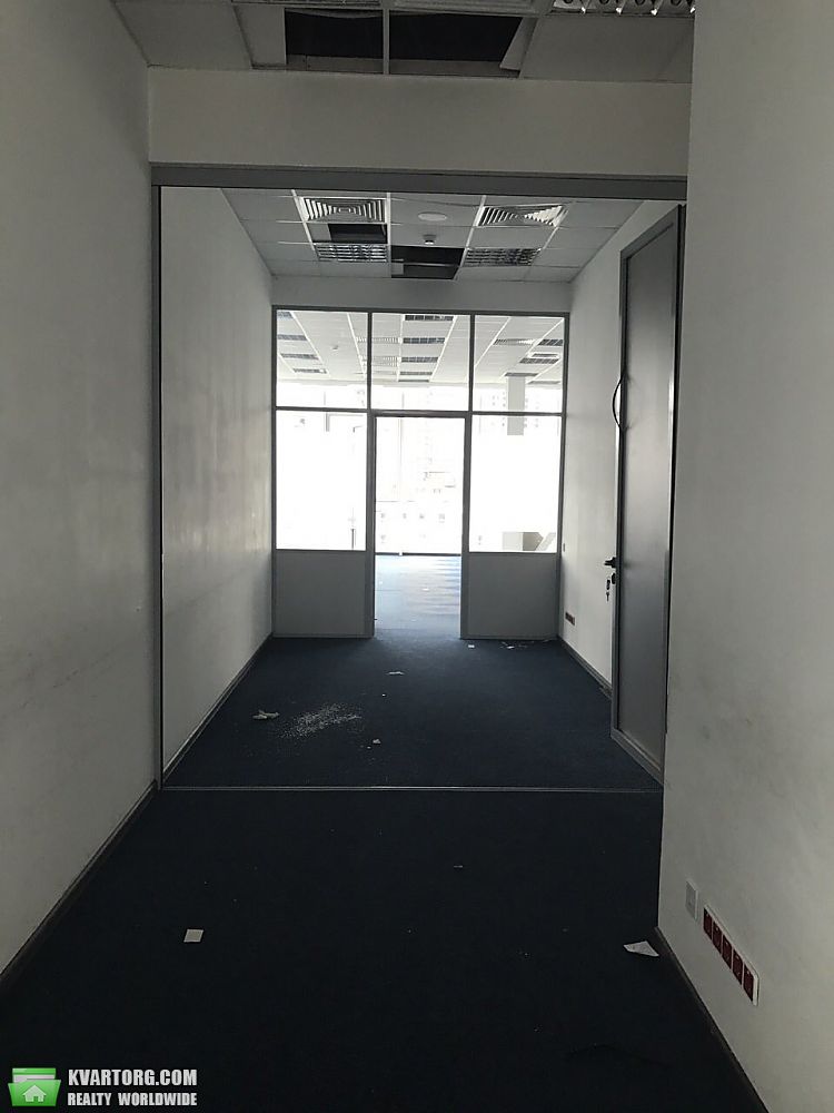Rent out office. Киев,  Соломенская — photo 8