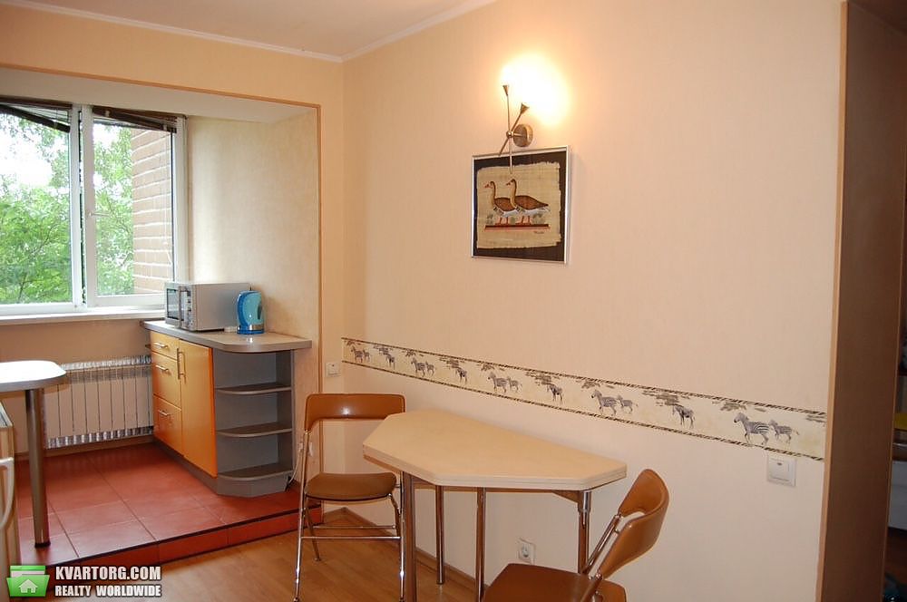 Sell 1-room apartment. Киев,  Антоновича — photo 1