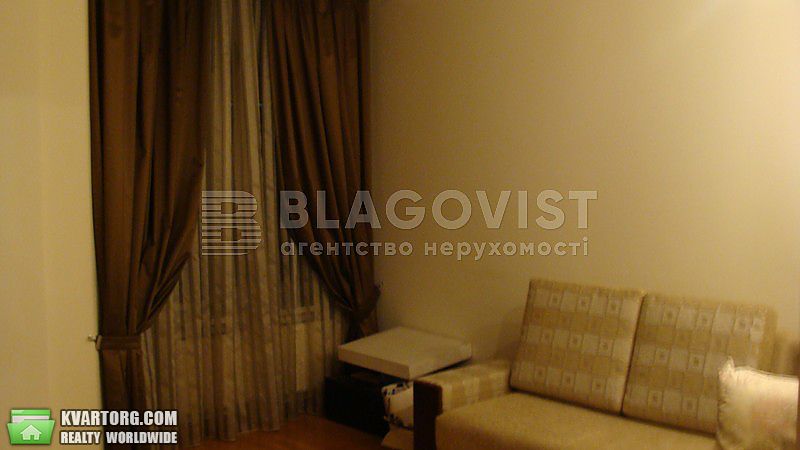 Rent out 3-room apartment. Киев,  Владимирская — photo 7