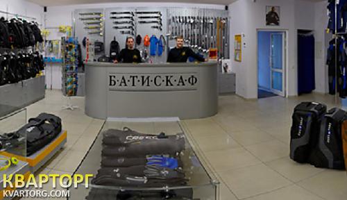 Rent out shop. Киев, Жилянская — photo 1
