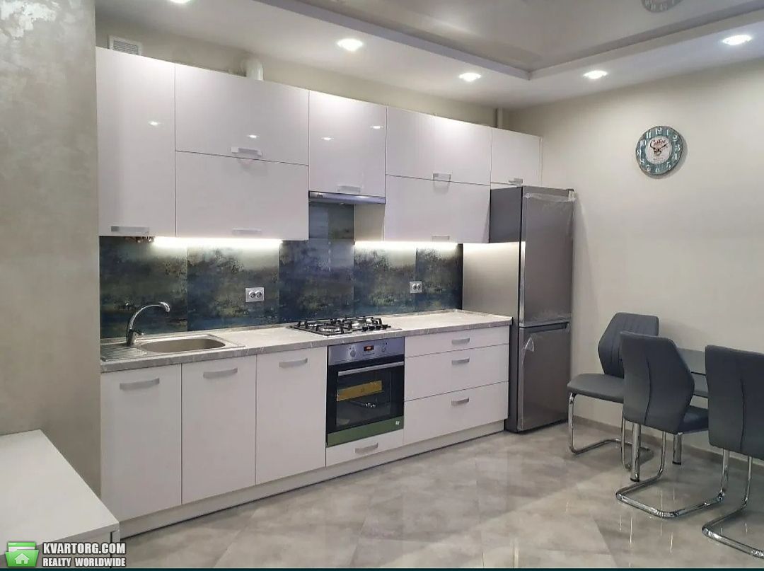 Rent out 1-room apartment. Львов, Чорновола — photo 9