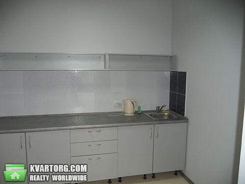Rent out office. Киев, Кловский спуск — photo 3