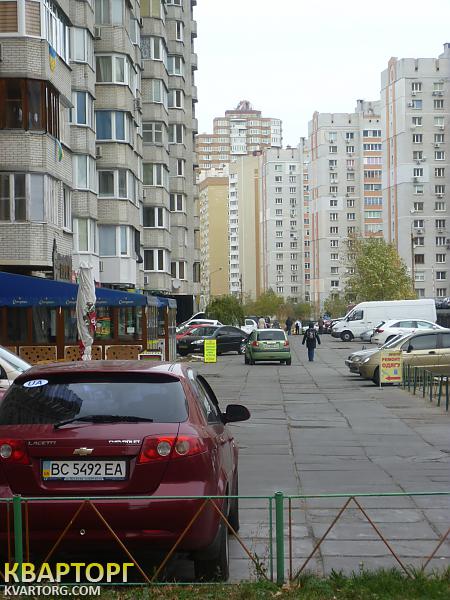 Rent out shop. Киев,  Княжий Затон — photo 1
