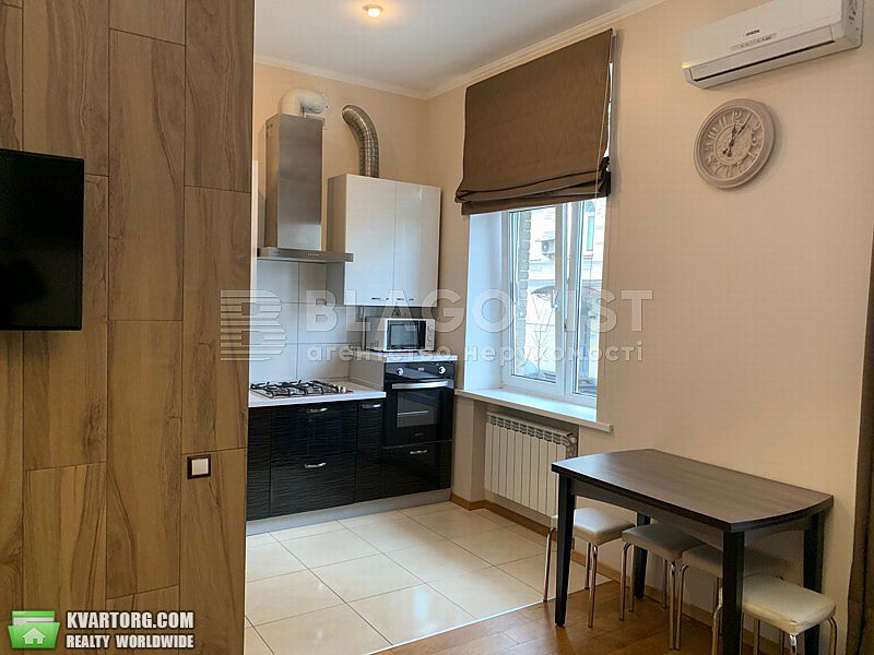 Sell 3-room apartment. Киев,  Малоподвальная — photo 2