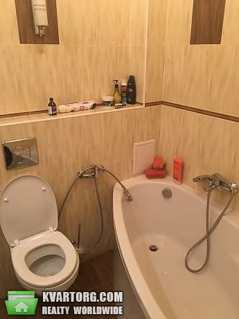 Rent out 2-room apartment. Киев, Кириловская — photo 5