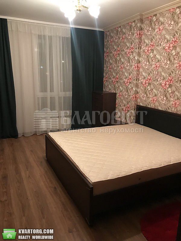 Rent out 2-room apartment. Киев,  Вышгородская — photo 3
