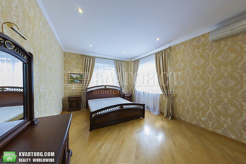 Rent out 3-room apartment. Киев,  Тургеневская — photo 2