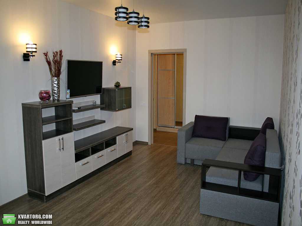 Rent out 2-room apartment. Киев, Мельникова — photo 5