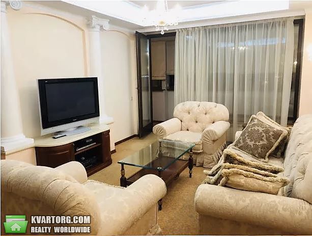 Rent out 3-room apartment. Киев,  Богдана Хмельницкого — photo 2