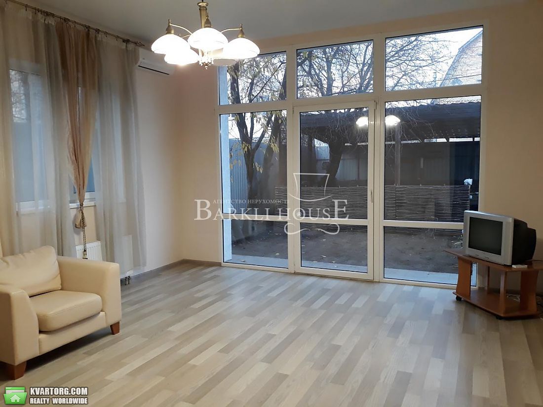 Rent out house. Киев,  Богатырская — photo 2