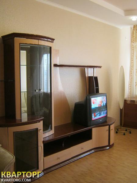 Rent out 1-room apartment. Киев,  Героев Сталинграда пр — photo 3