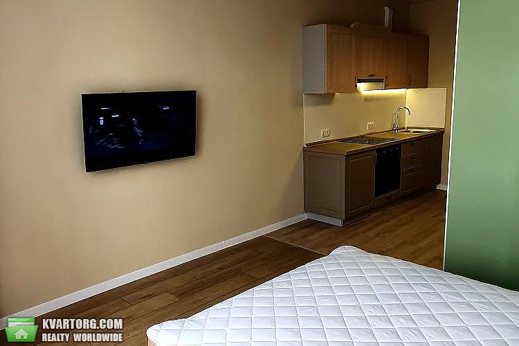 Rent out 1-room apartment. Киев, Каховська вул. — photo 3